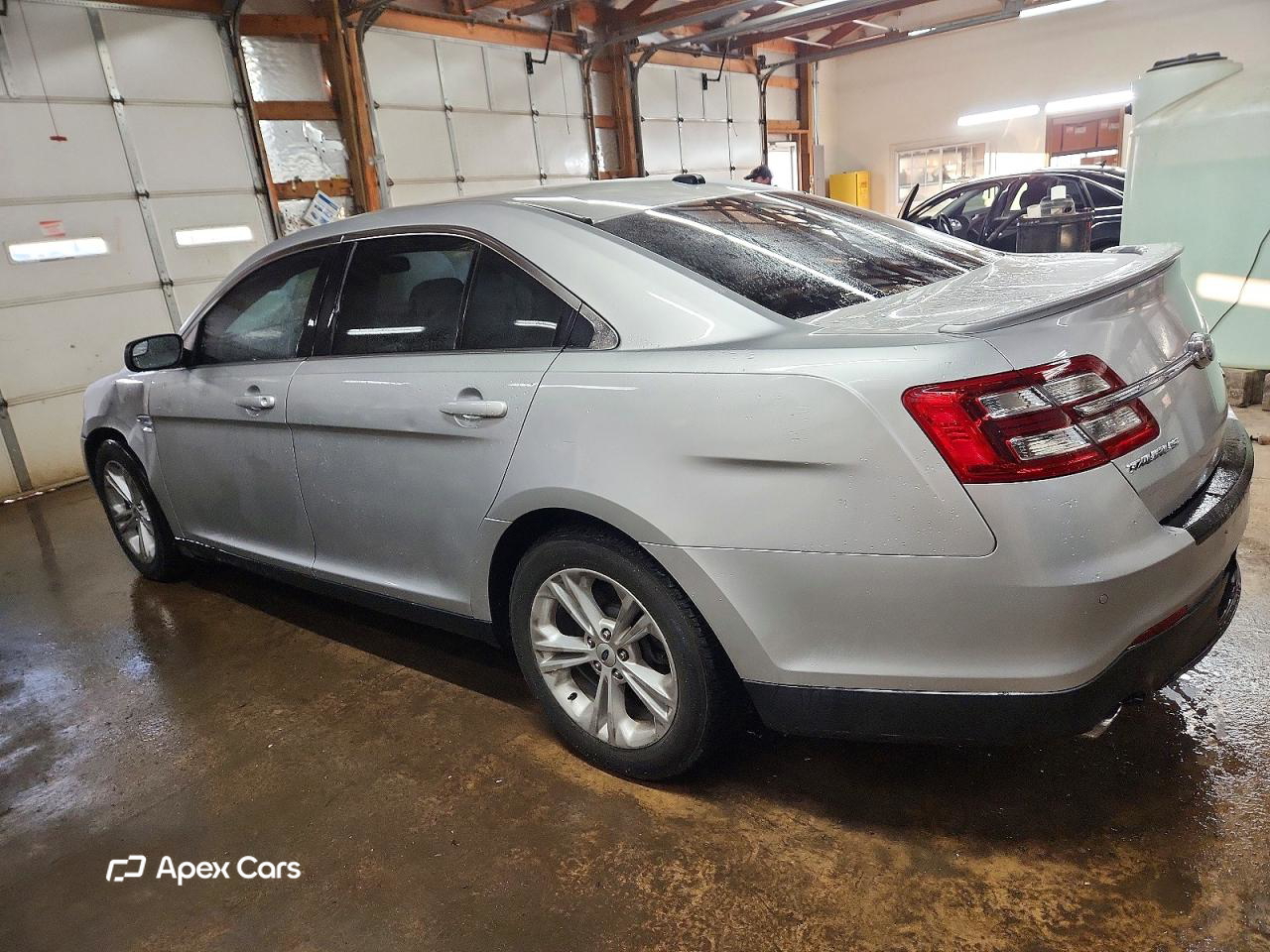 Ford Taurus 2017