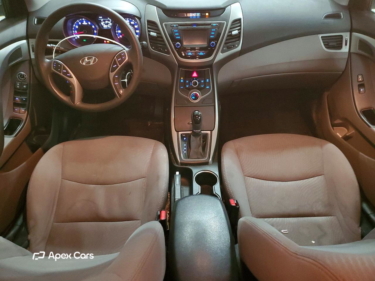 Hyundai Elantra 2016