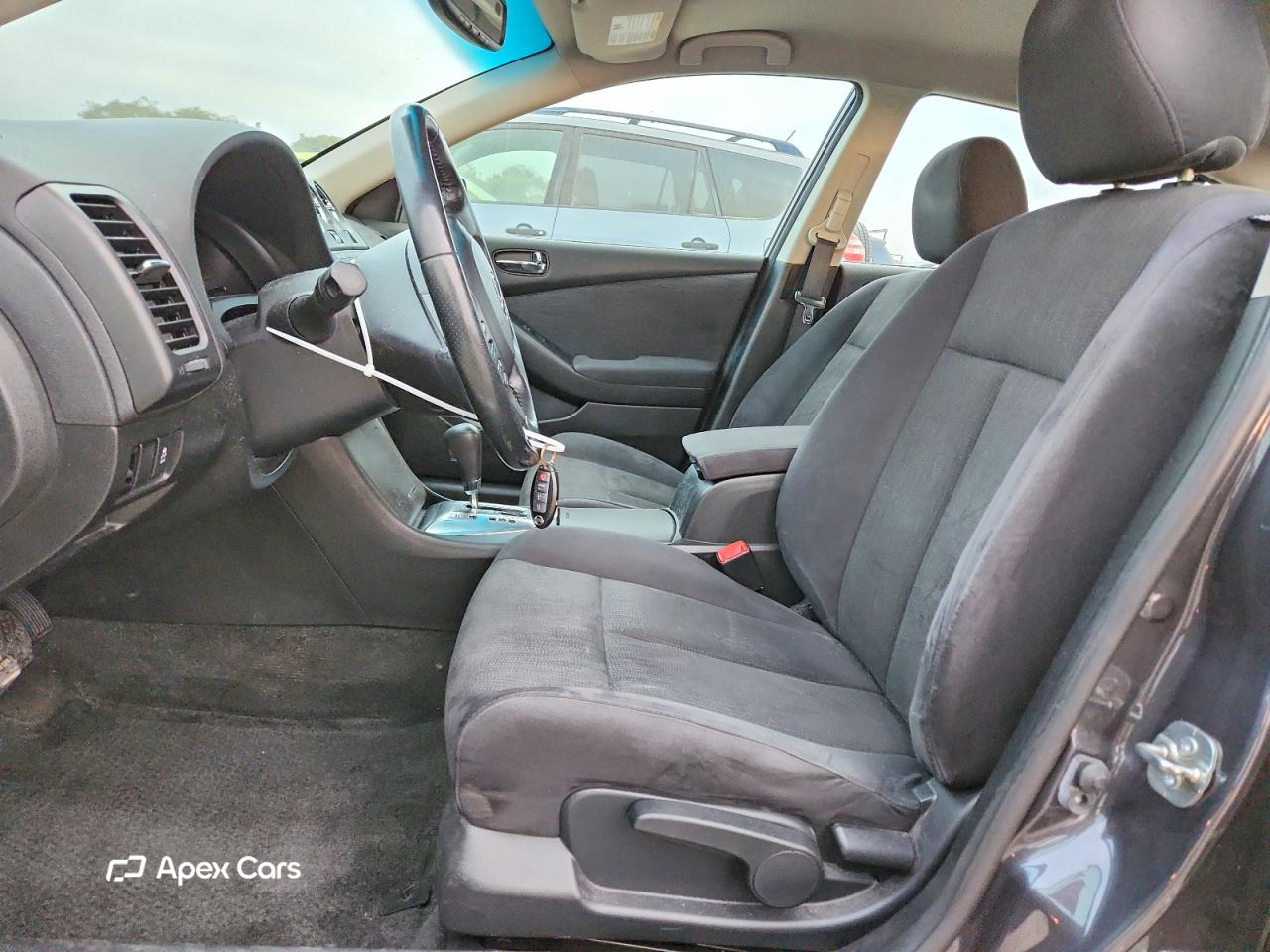Nissan Altima 2012