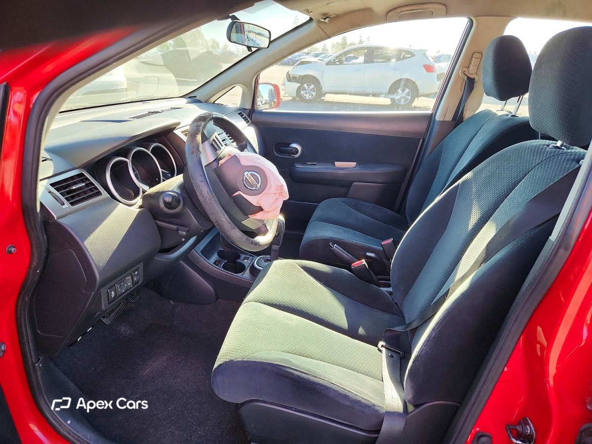 Nissan Versa 2012