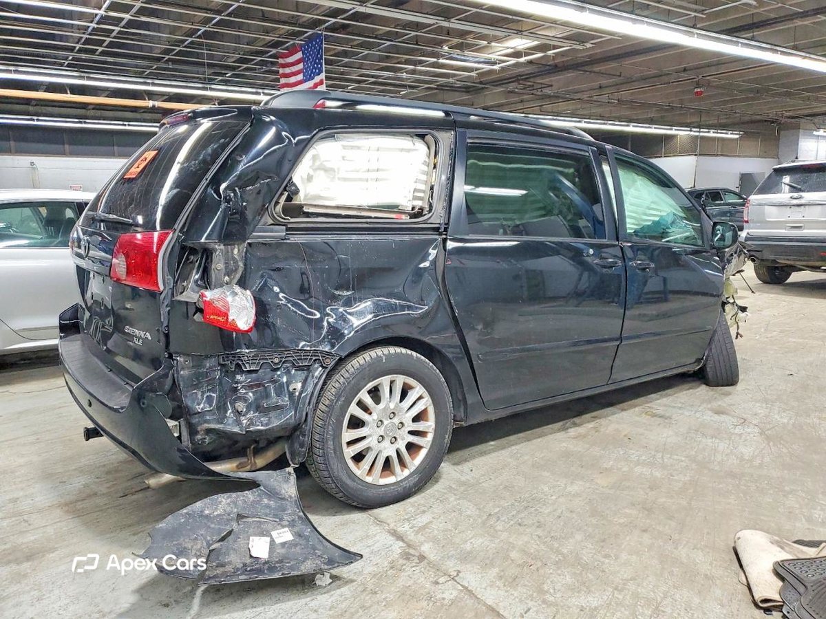 Toyota Sienna 2010
