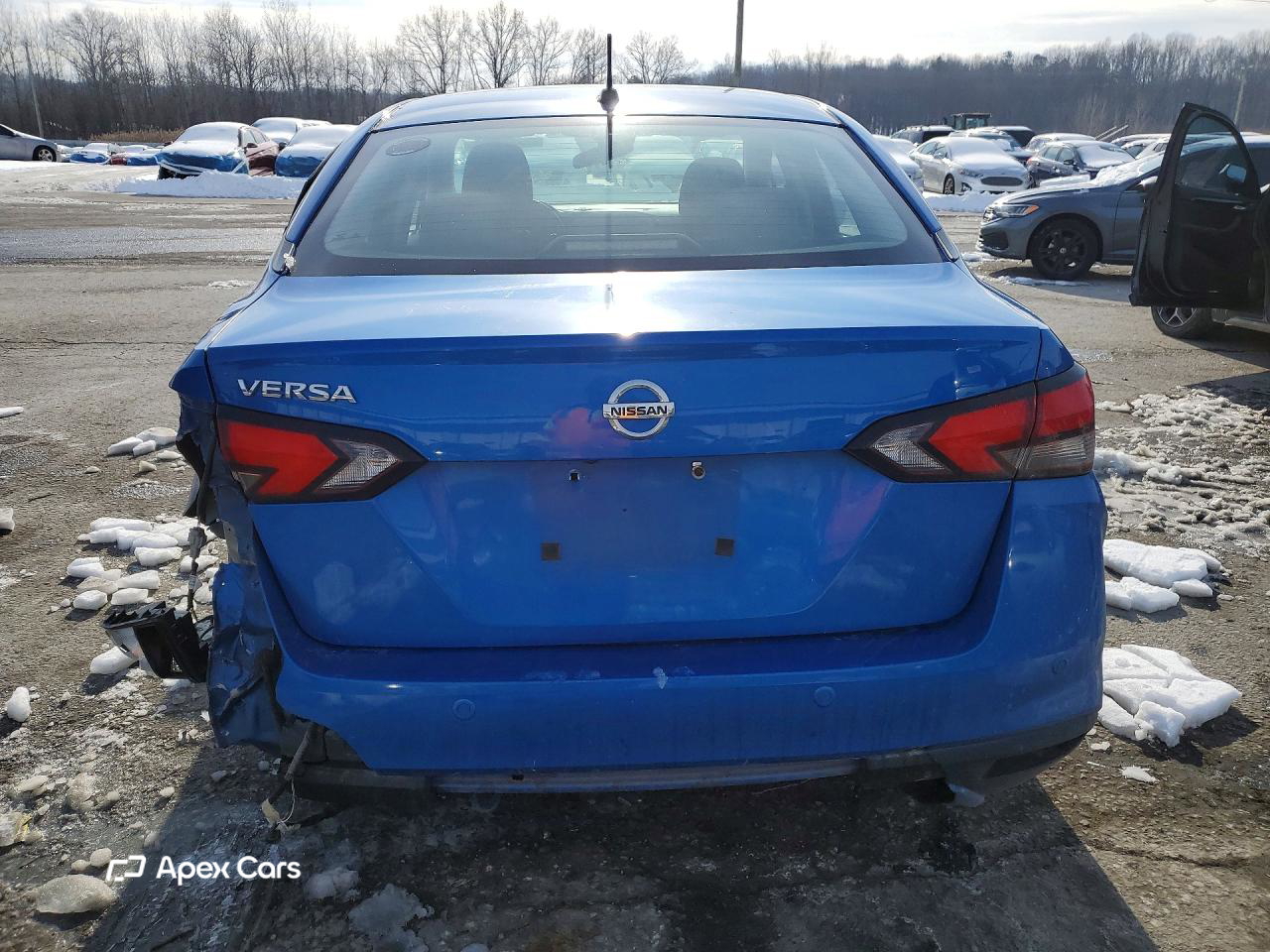 Nissan Versa 2021