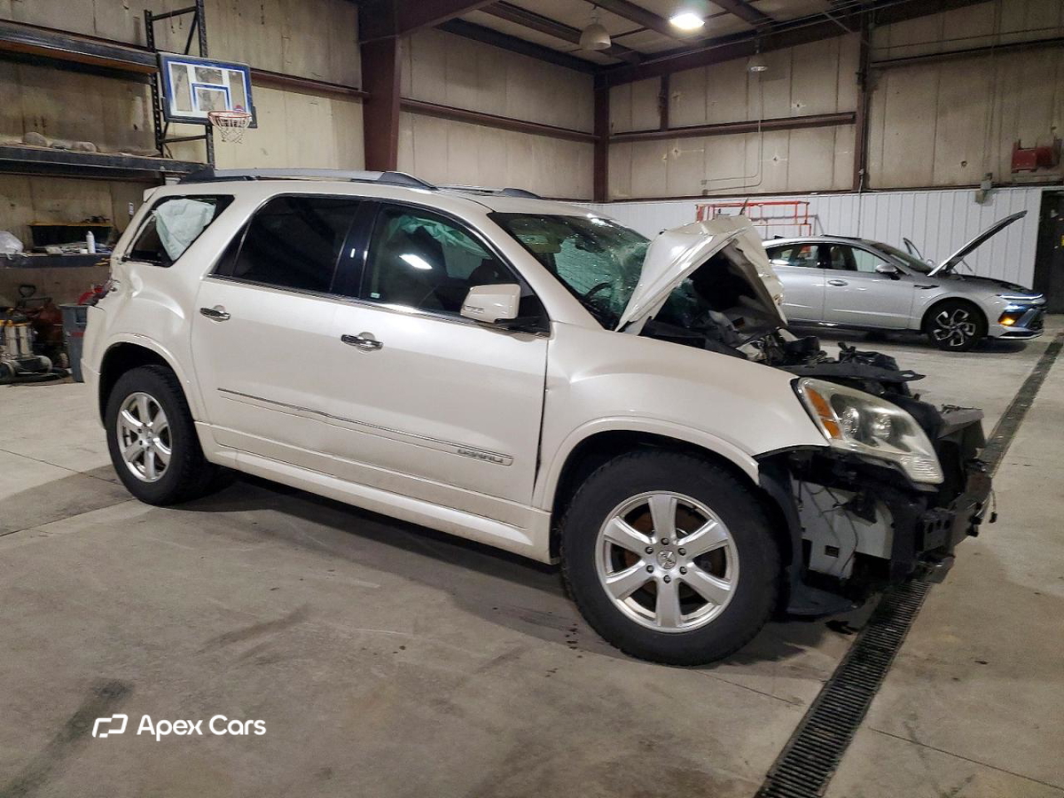 GMC Acadia 2011