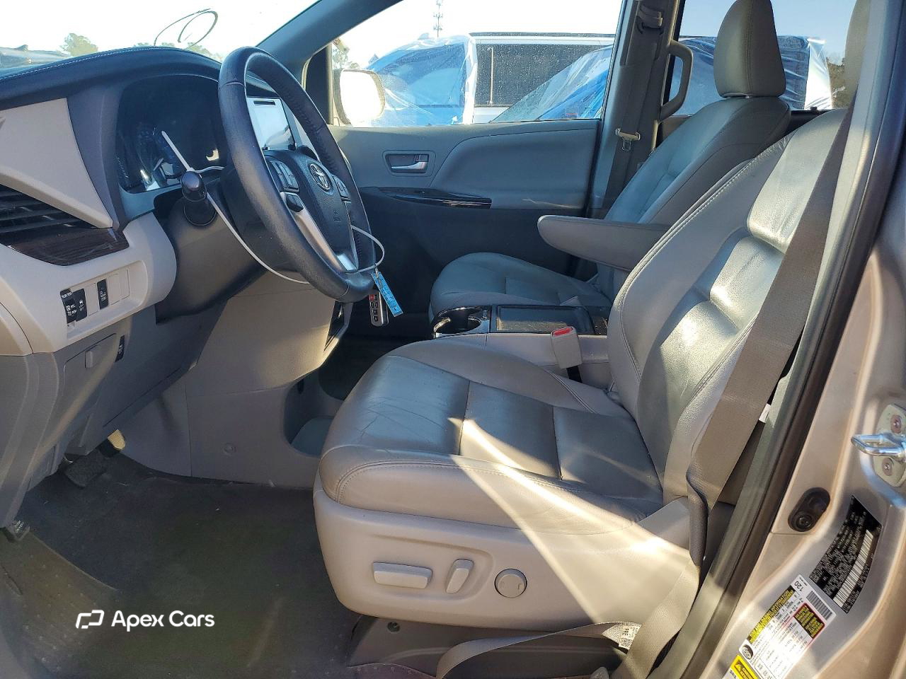 Toyota Sienna 2016