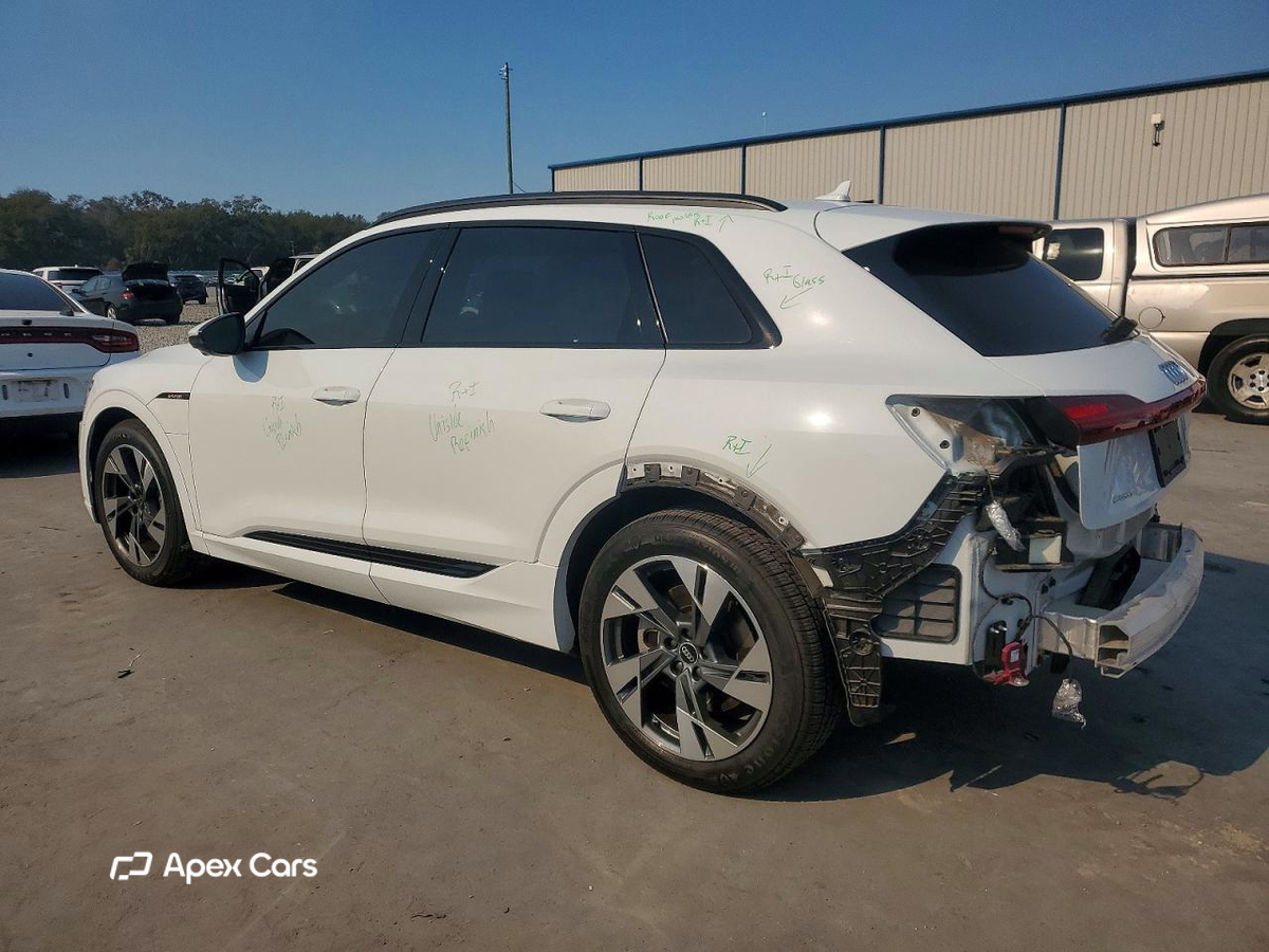 Audi e-tron 2022