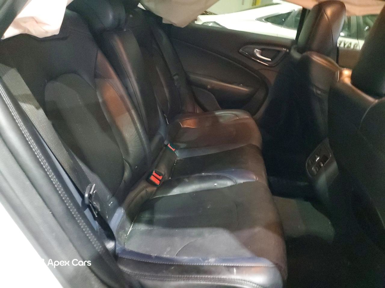 Chrysler 200 2015