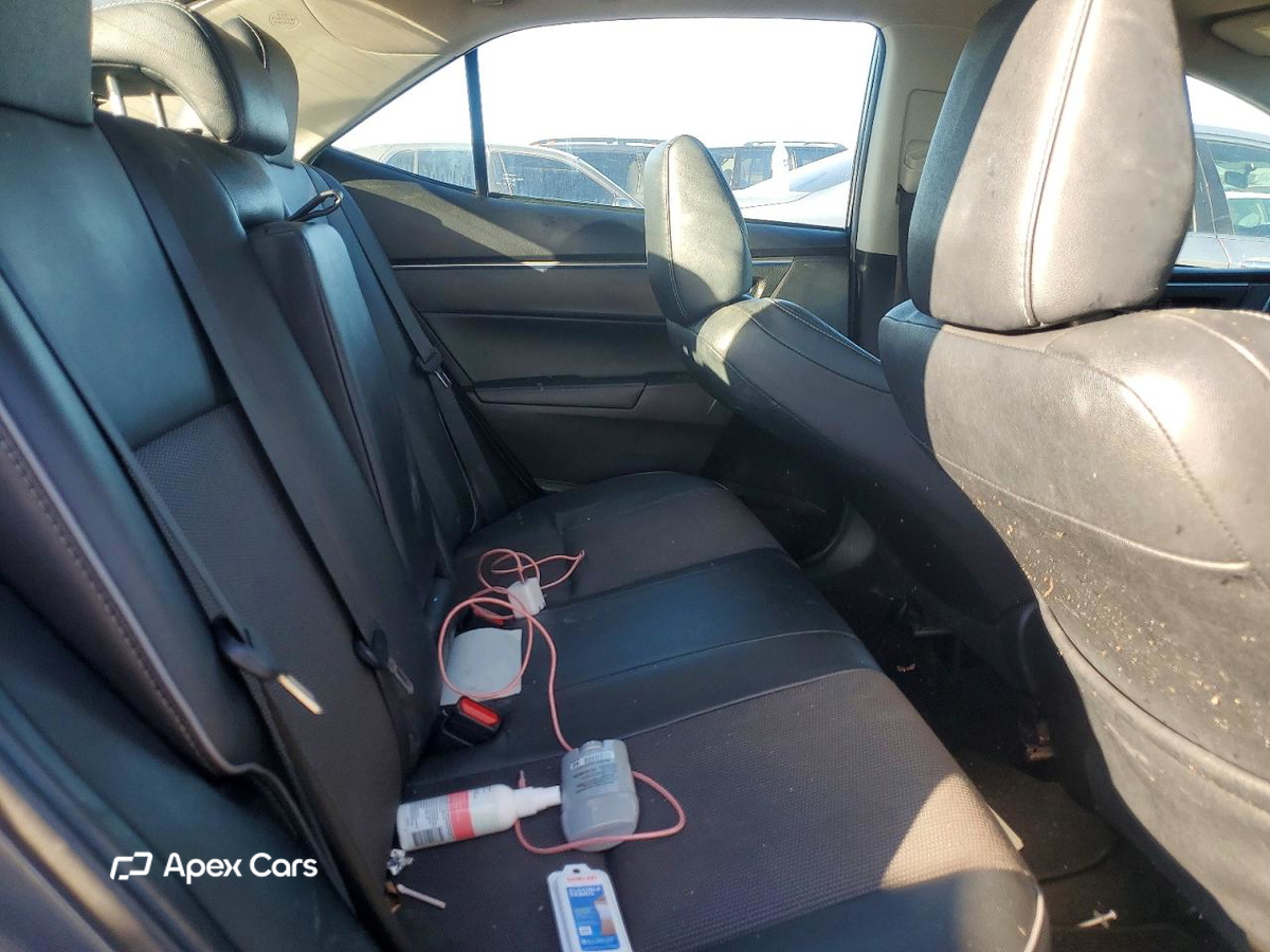 Toyota Corolla 2015