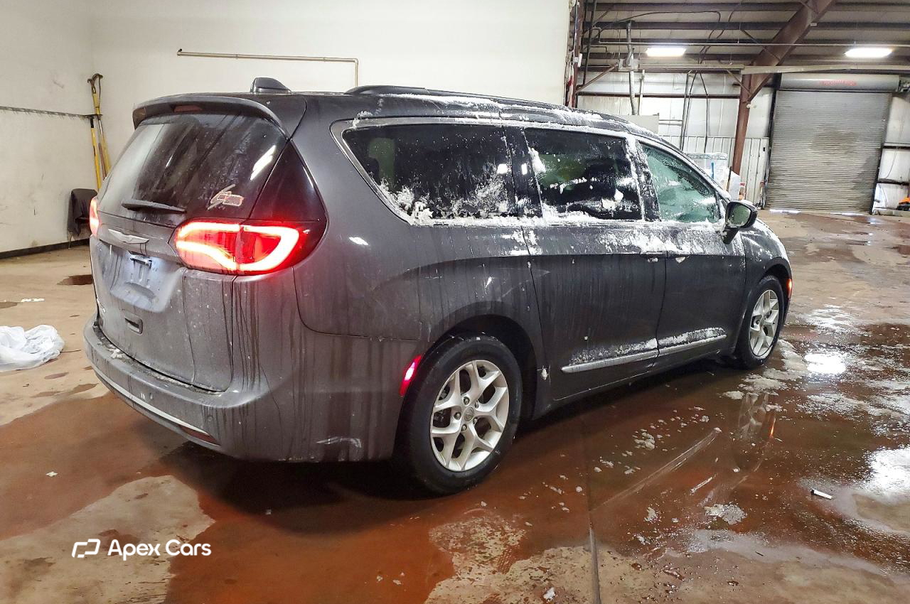 Chrysler Pacifica 2017