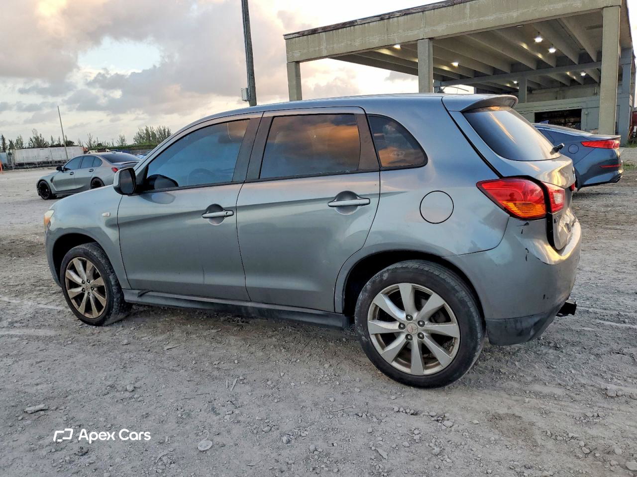 Mitsubishi Outlander 2015