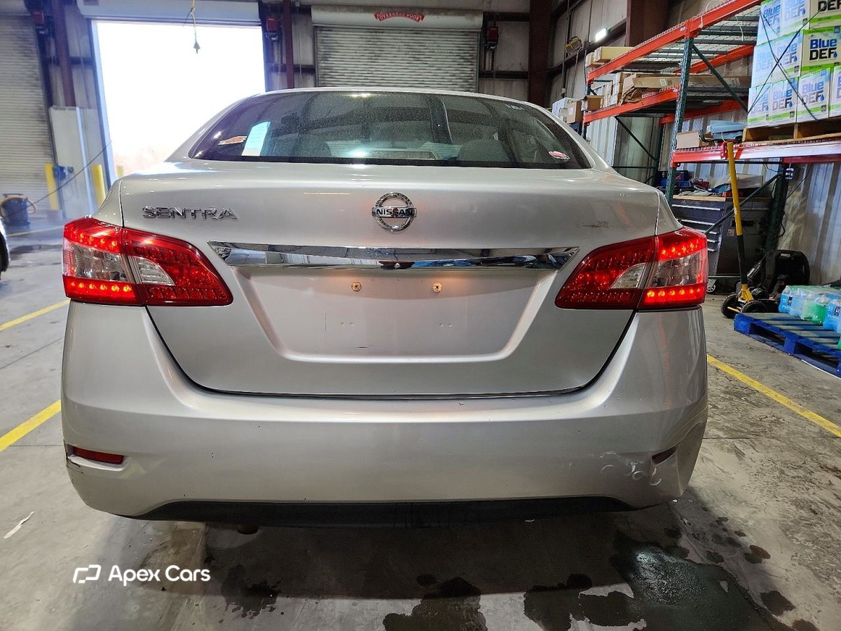 Nissan Sentra 2015