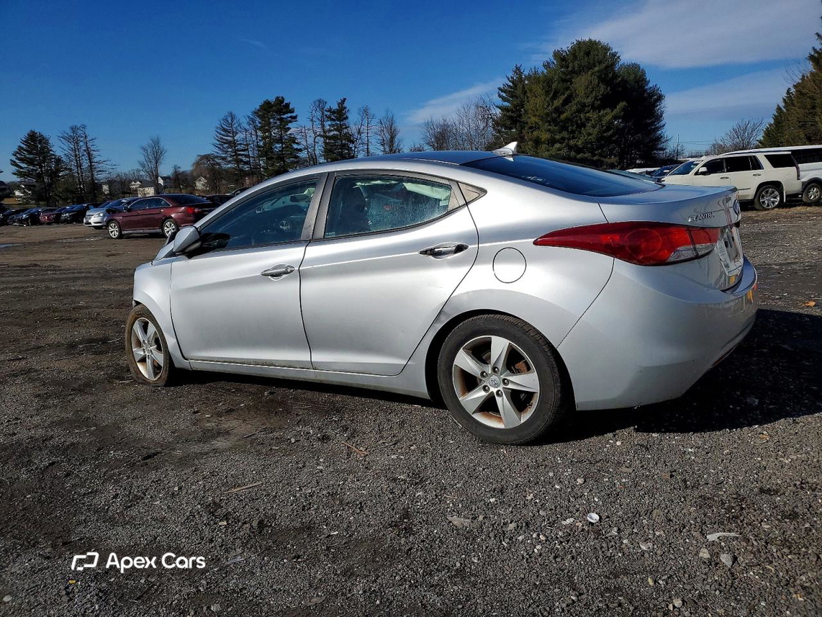 Hyundai Elantra 2013