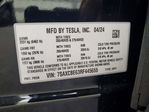 Tesla Model X 2024