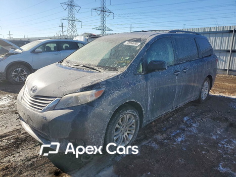 Toyota Sienna 2015 - Image 1 of 13