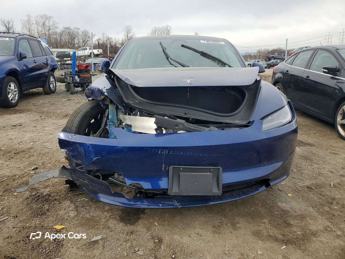 Tesla Model 3 2024