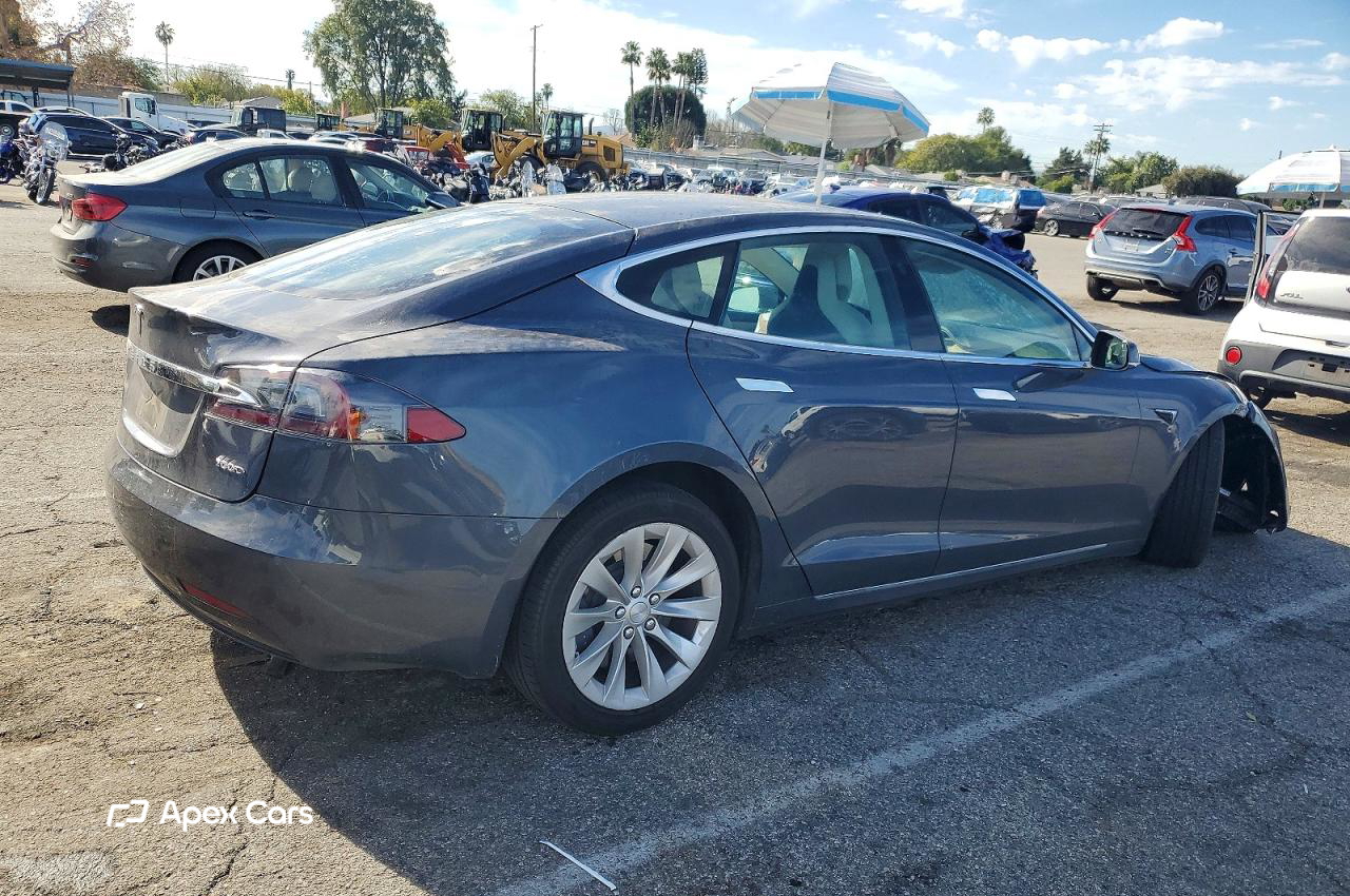 Tesla Model S 2018