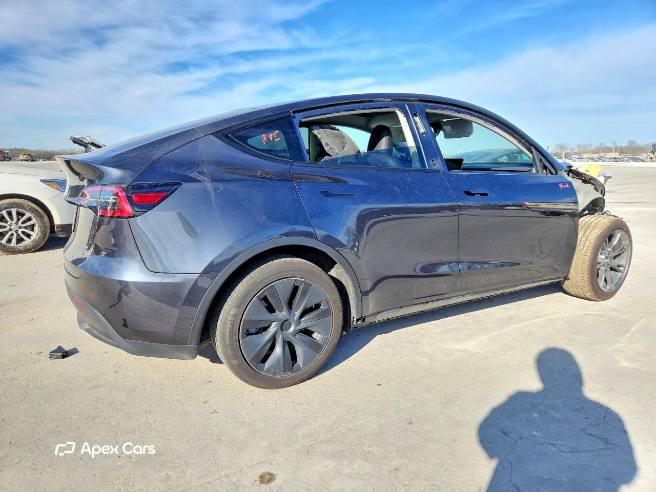 Tesla Model Y 2024