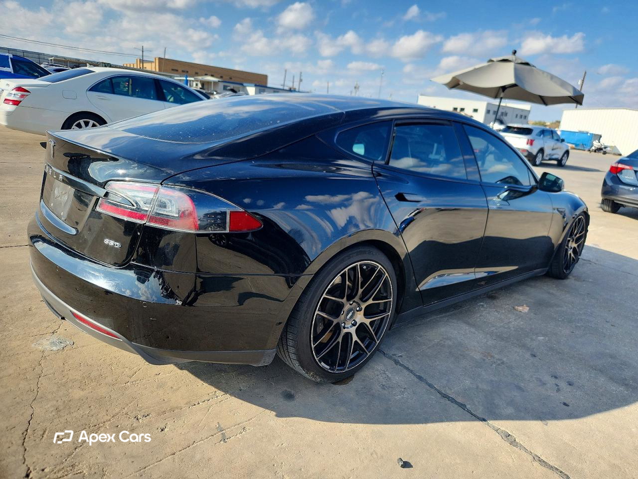 Tesla Model S 2015