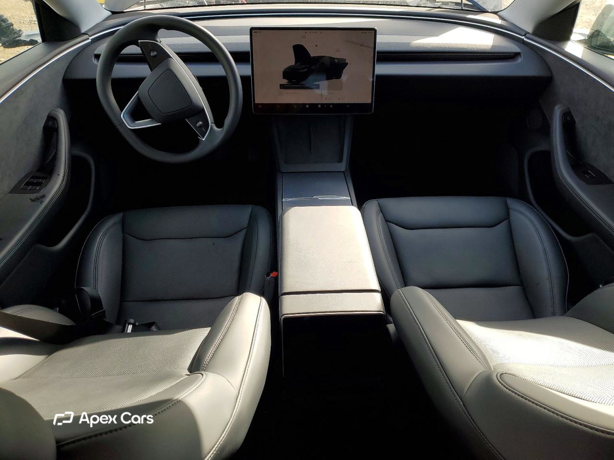 Tesla Model 3 2025
