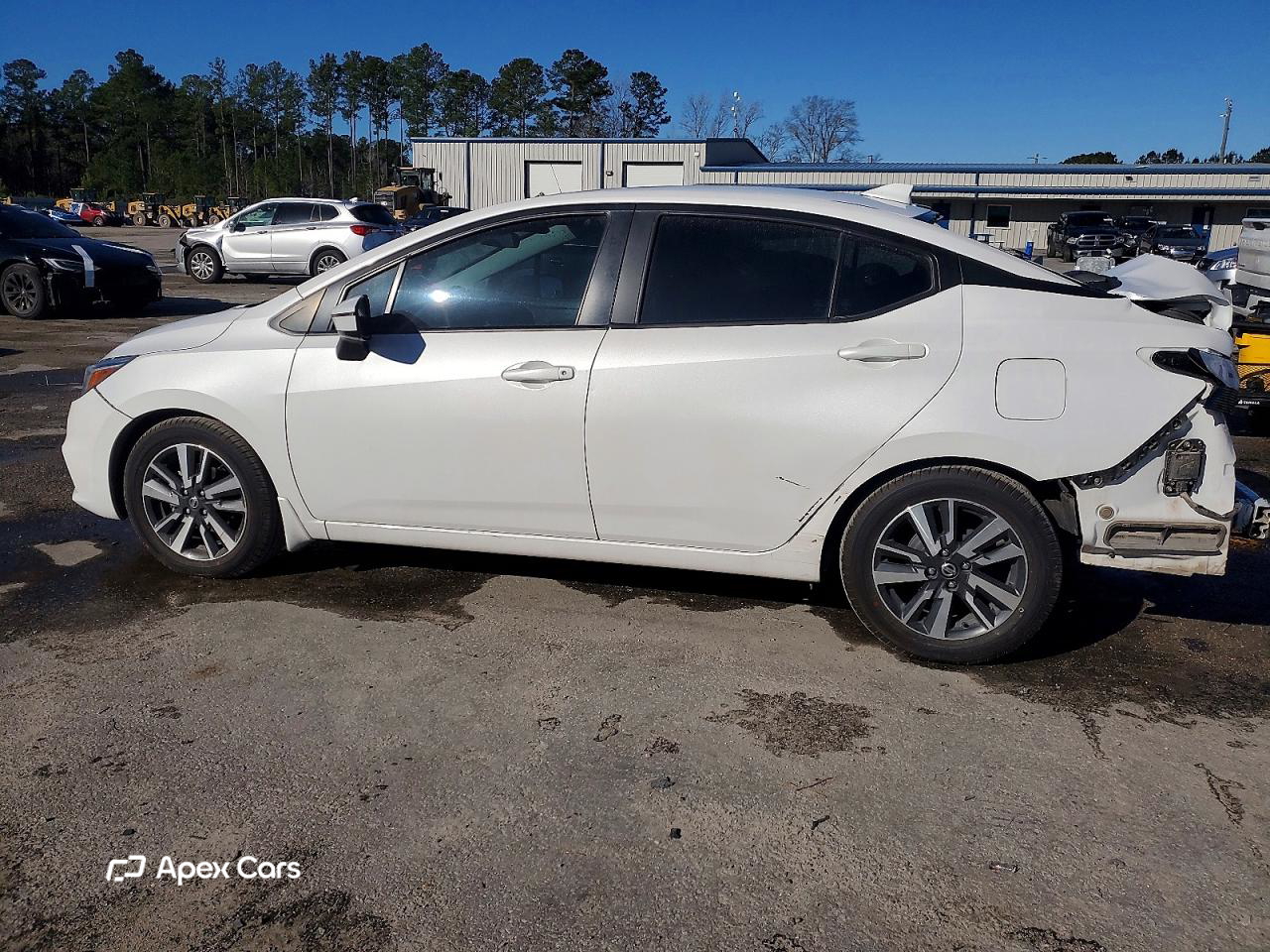 Nissan Versa 2021