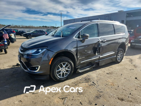 Chrysler Pacifica 2020 - Image 1 of 13