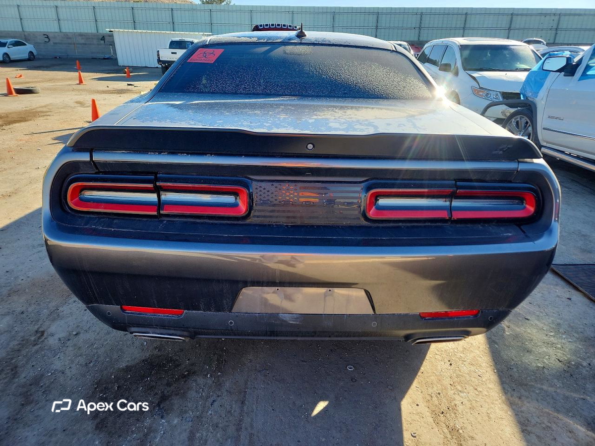 Dodge Challenger 2020