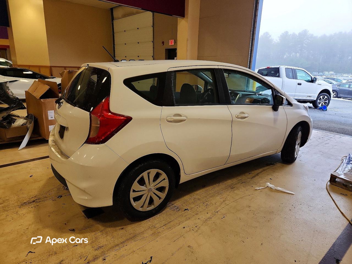Nissan Versa 2018