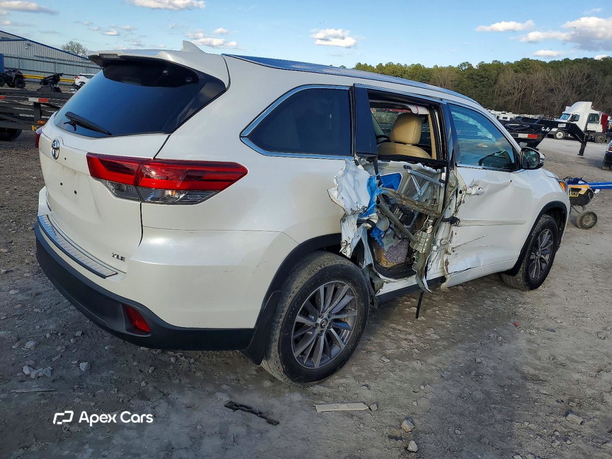 Toyota Highlander 2018