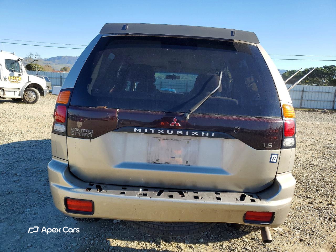 Mitsubishi Montero 2000