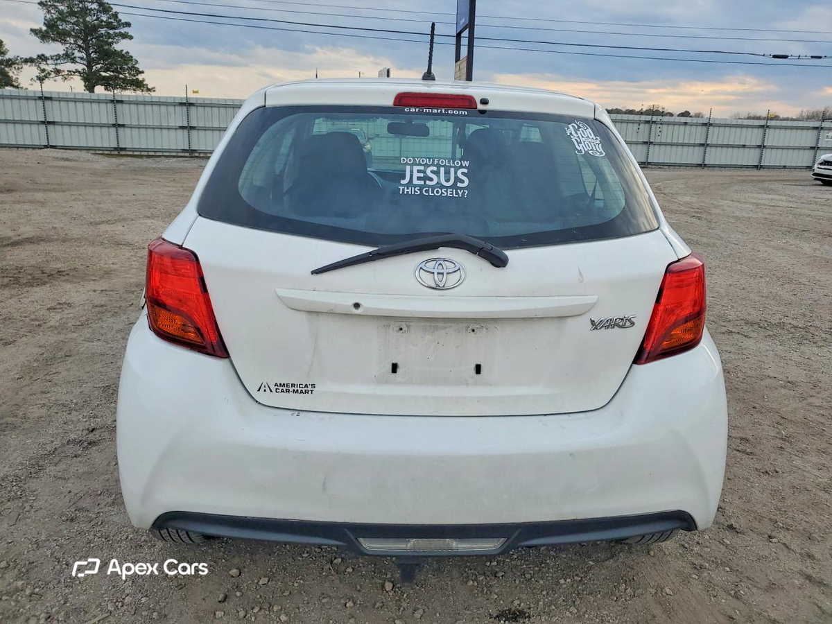 Toyota Yaris 2015