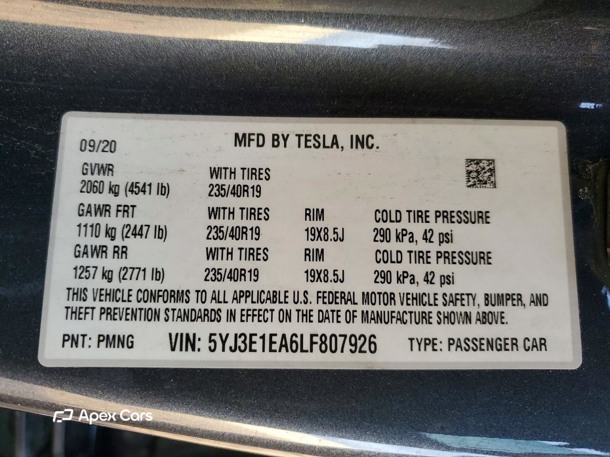 Tesla Model 3 2020