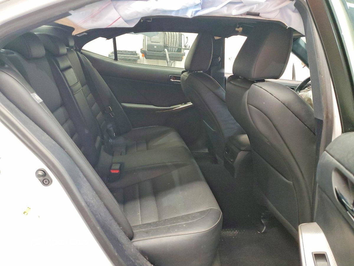 Lexus IS 2015