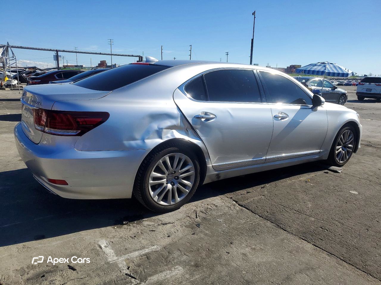 Lexus LS 2015