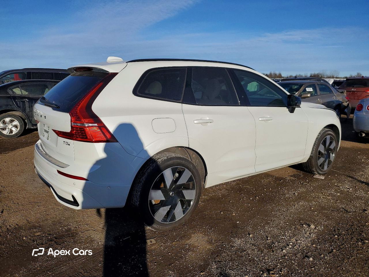 Volvo XC60 2025
