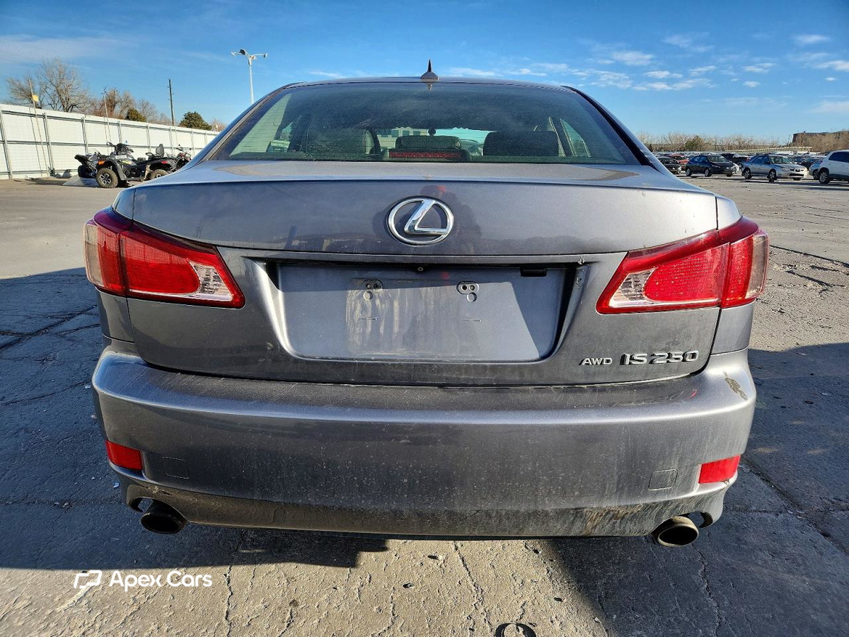 Lexus IS 2012