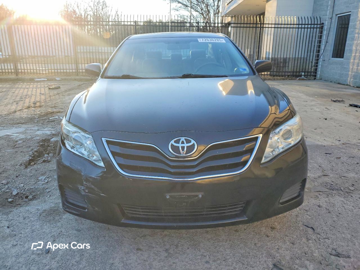 Toyota Camry 2011