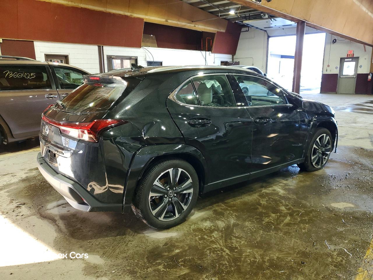 Lexus UX 2025