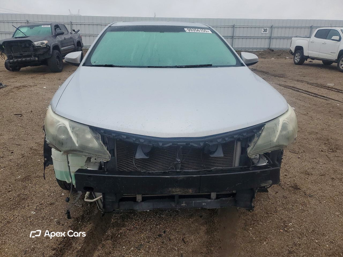 Toyota Camry 2012