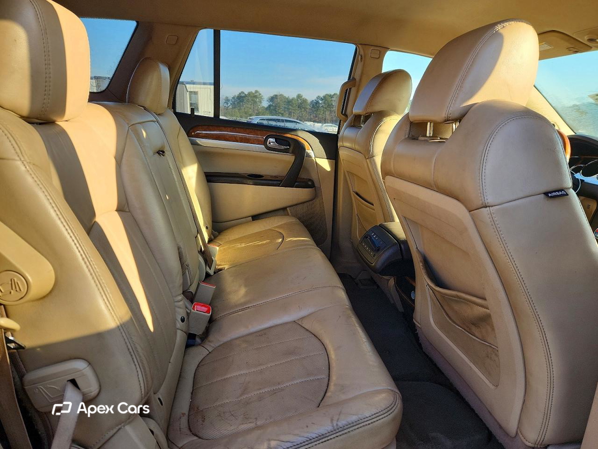Buick Enclave 2011