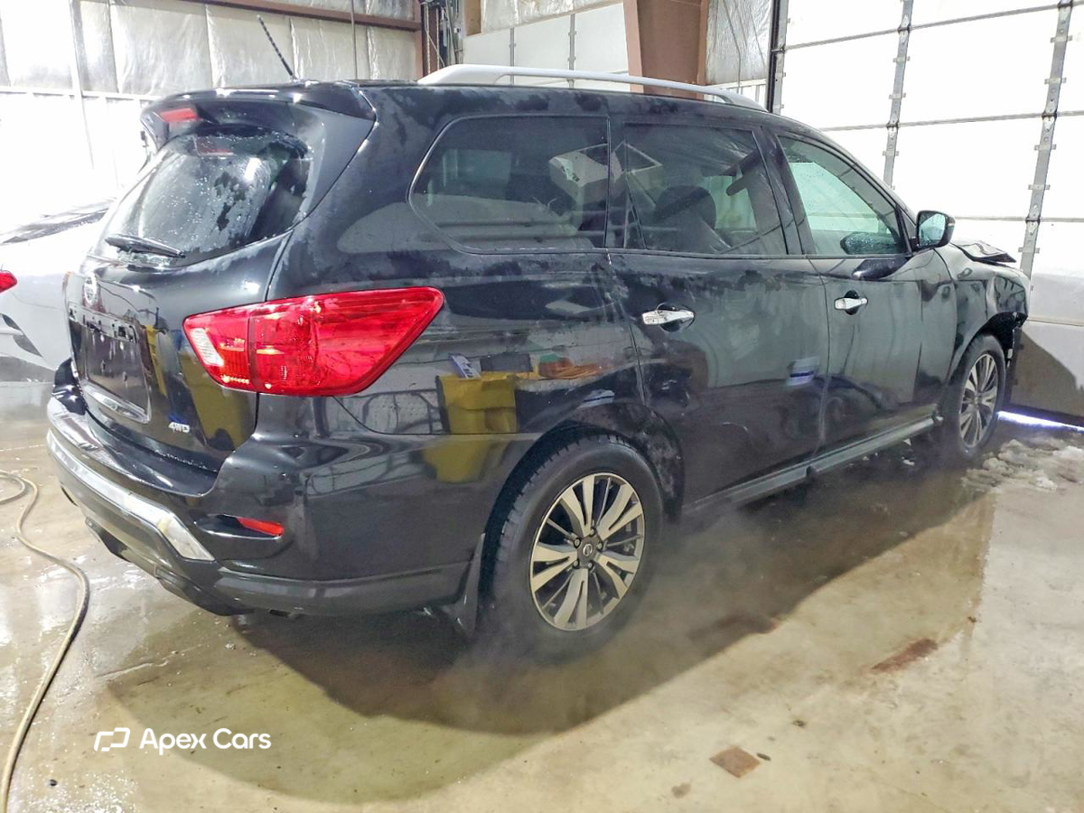 Nissan Pathfinder 2017