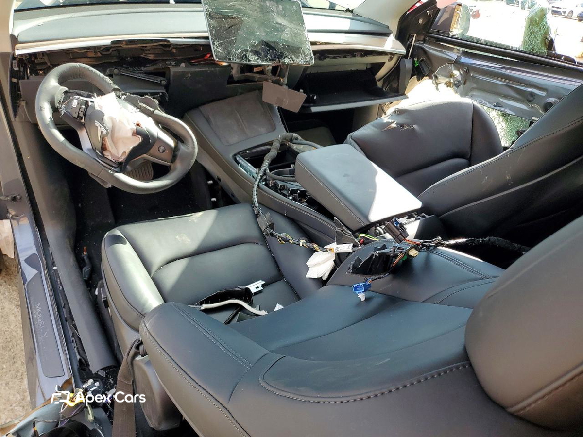 Tesla Model Y 2023