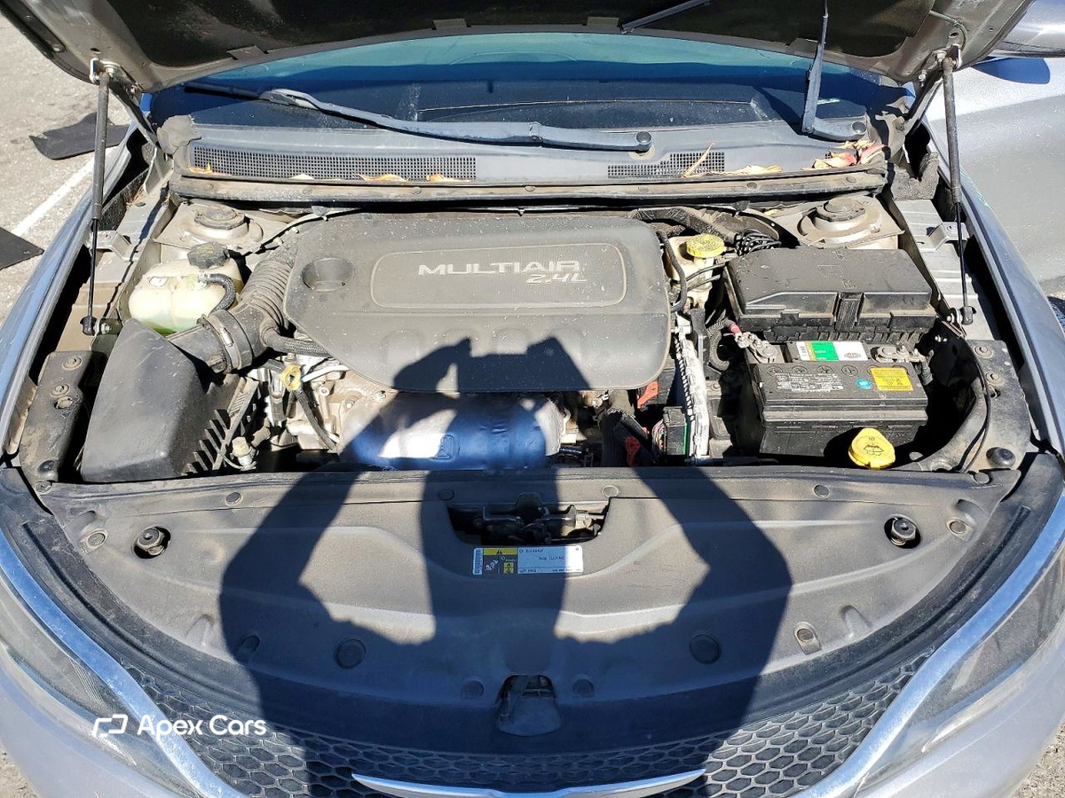 Chrysler 200 2015