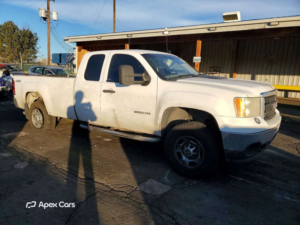 GMC Sierra 2011