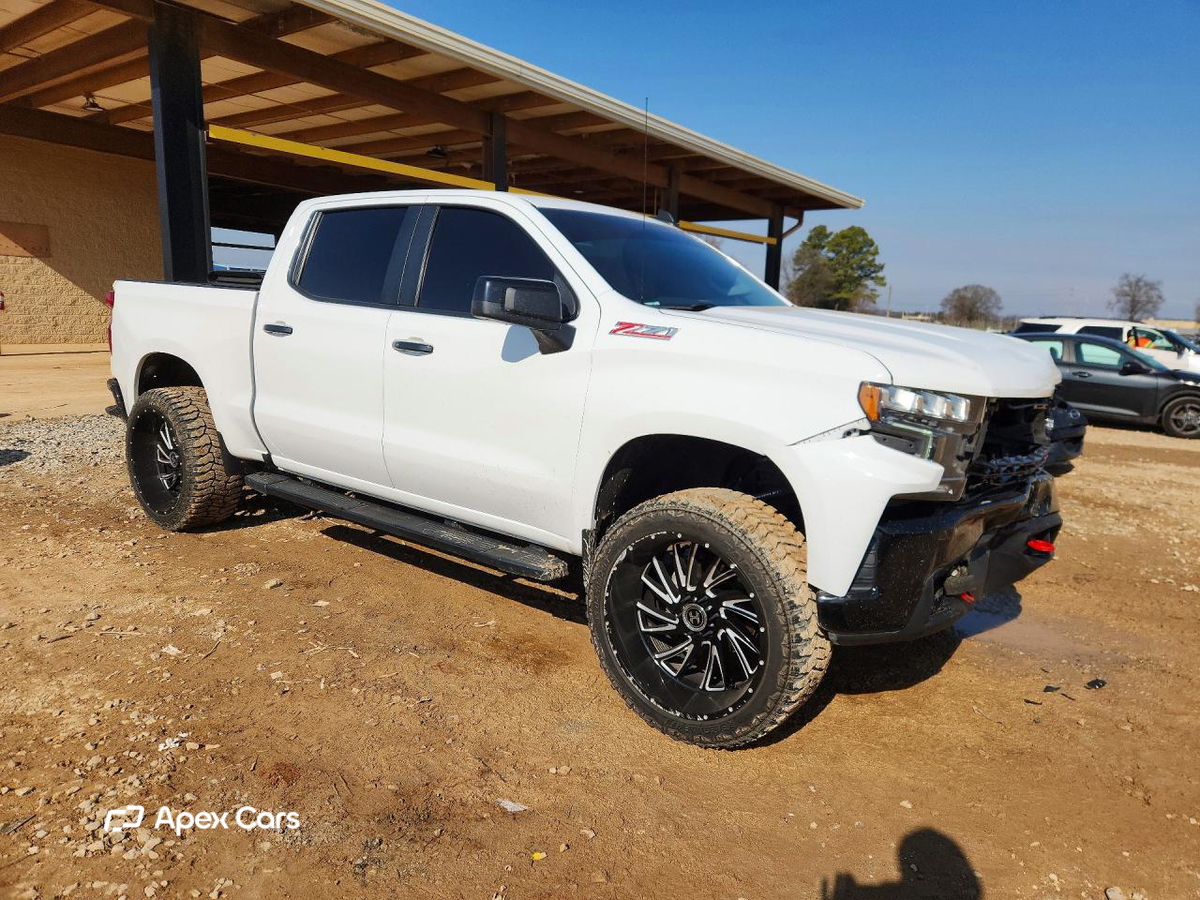 Chevrolet Silverado 2021