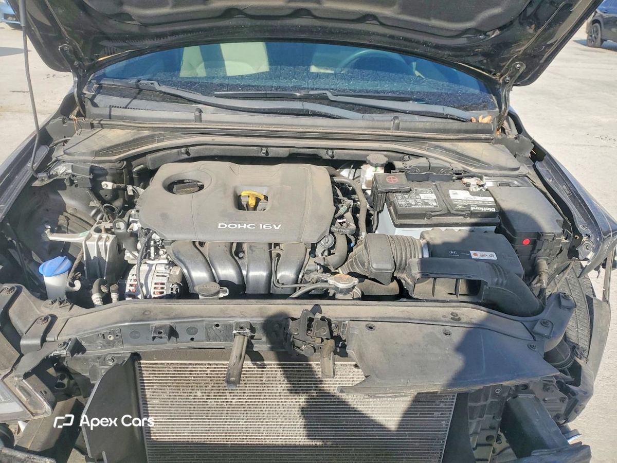 Hyundai Elantra 2018