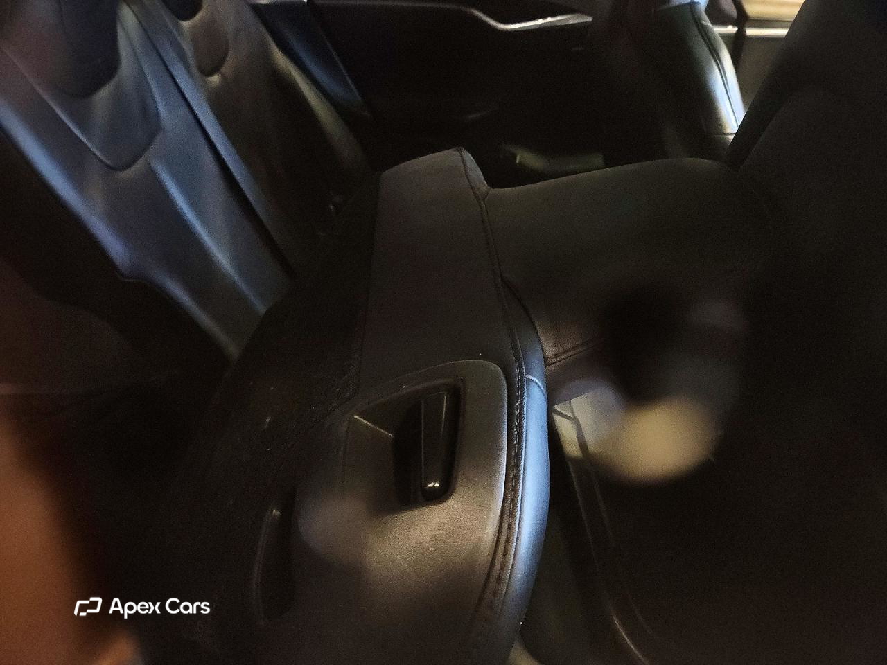 Tesla Model S 2016
