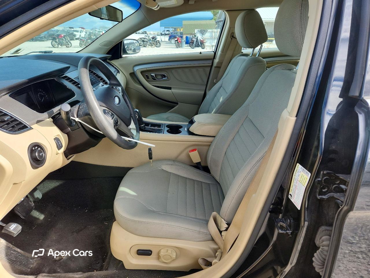 Ford Taurus 2015