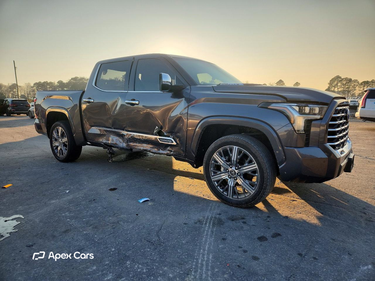 Toyota Tundra 2024