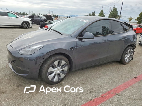 Tesla Model Y 2024 - Zdjęcie 1 z 13