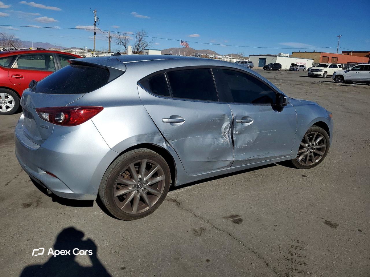 Mazda 3 2018