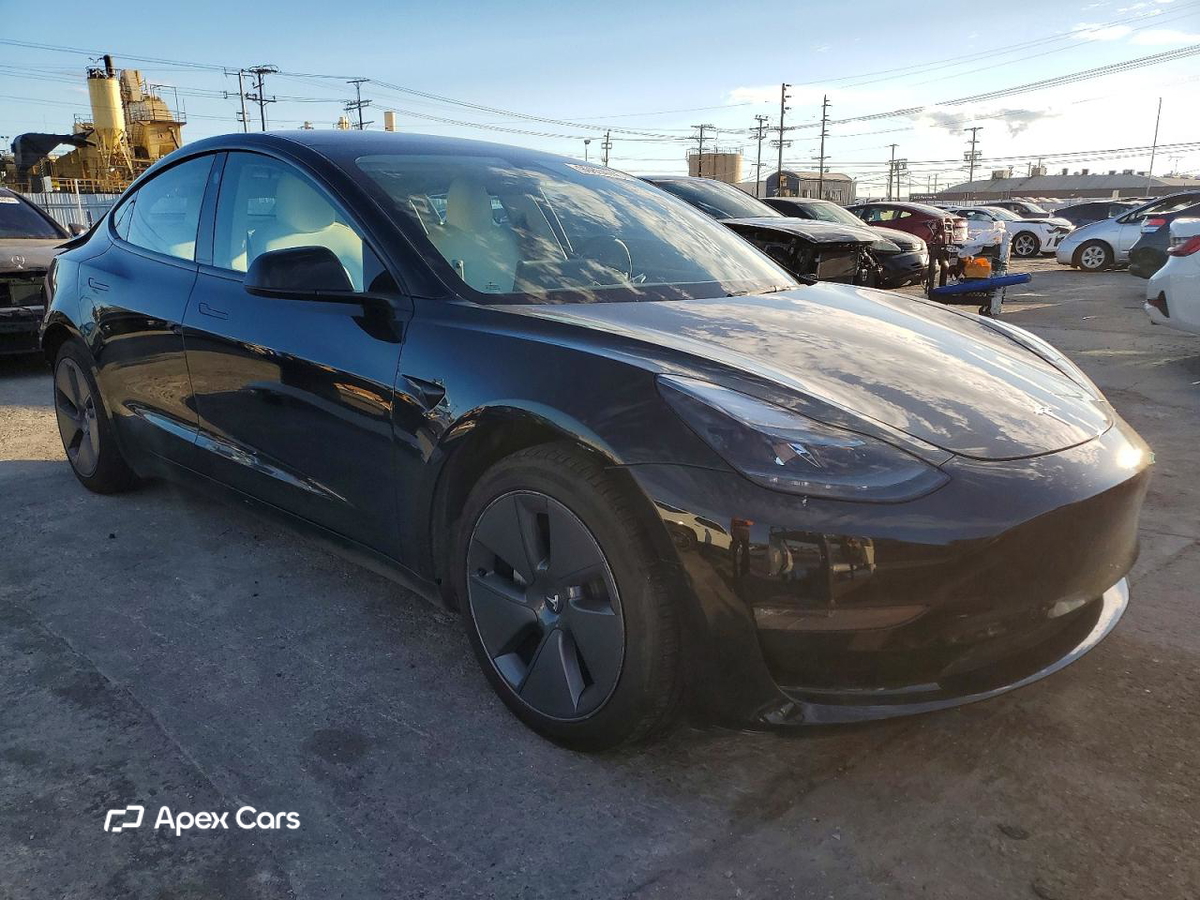 Tesla Model 3 2022